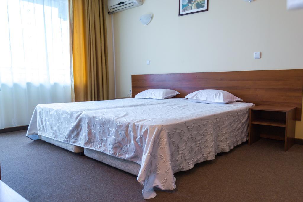 Sandor Hotel Nesebar Buitenkant foto