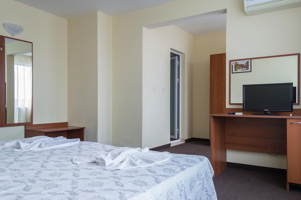 Sandor Hotel Nesebar Buitenkant foto