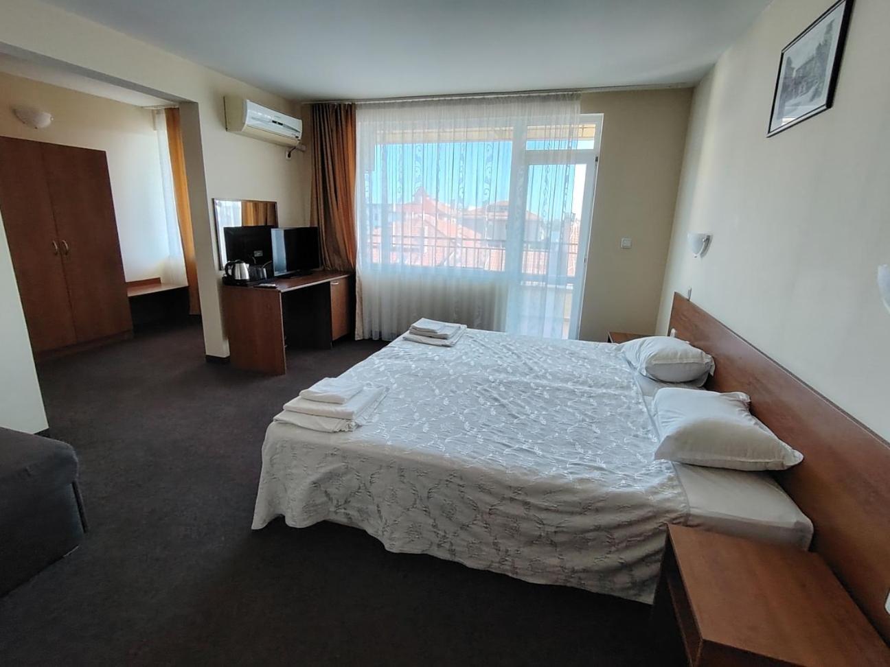 Sandor Hotel Nesebar Buitenkant foto