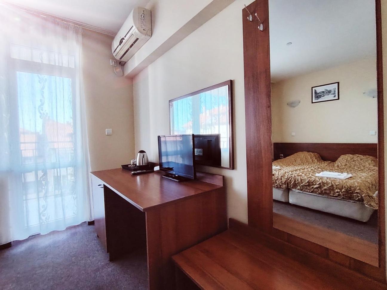 Sandor Hotel Nesebar Buitenkant foto